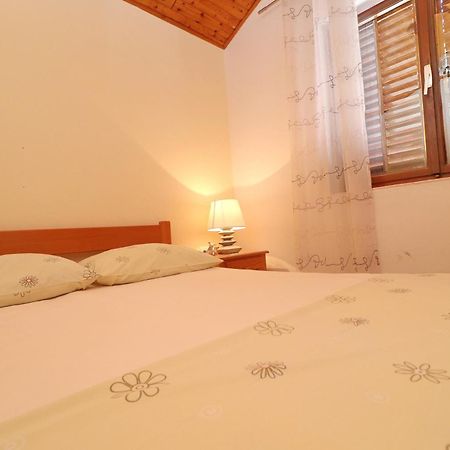 Apartments Peselj Smokvica  الغرفة الصورة